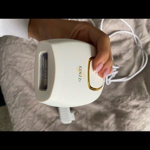 Kenzzi IPL hair removal handset
